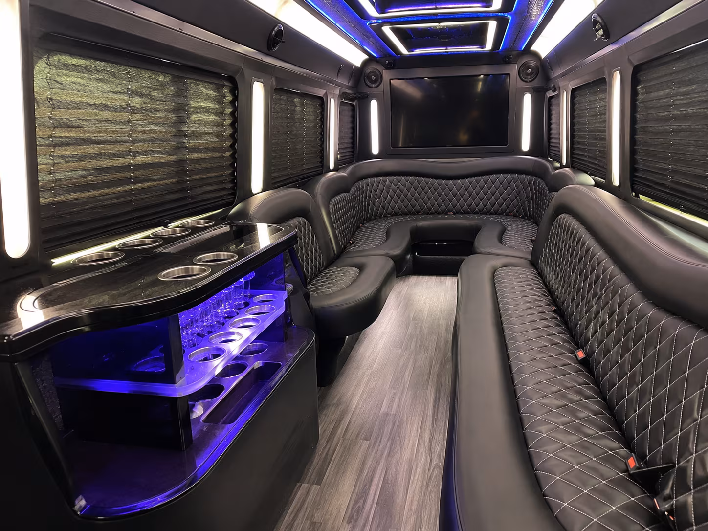 Rent a Bus to Hector International Airport