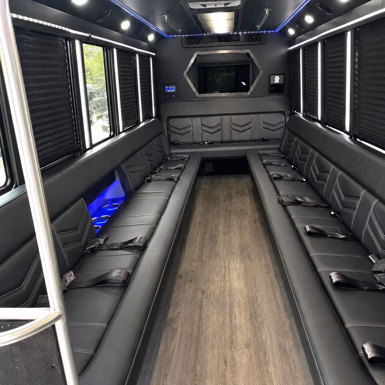 Omaha Birthday, Sweet 16, & Quinceañera Party Bus Rentals