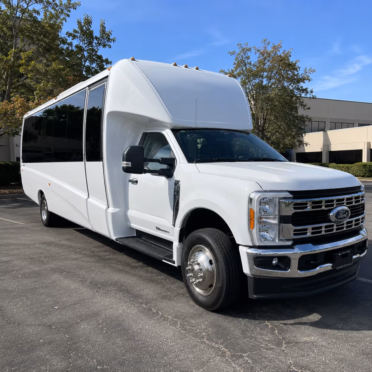 Omaha Wedding Transportation & Shuttle Service